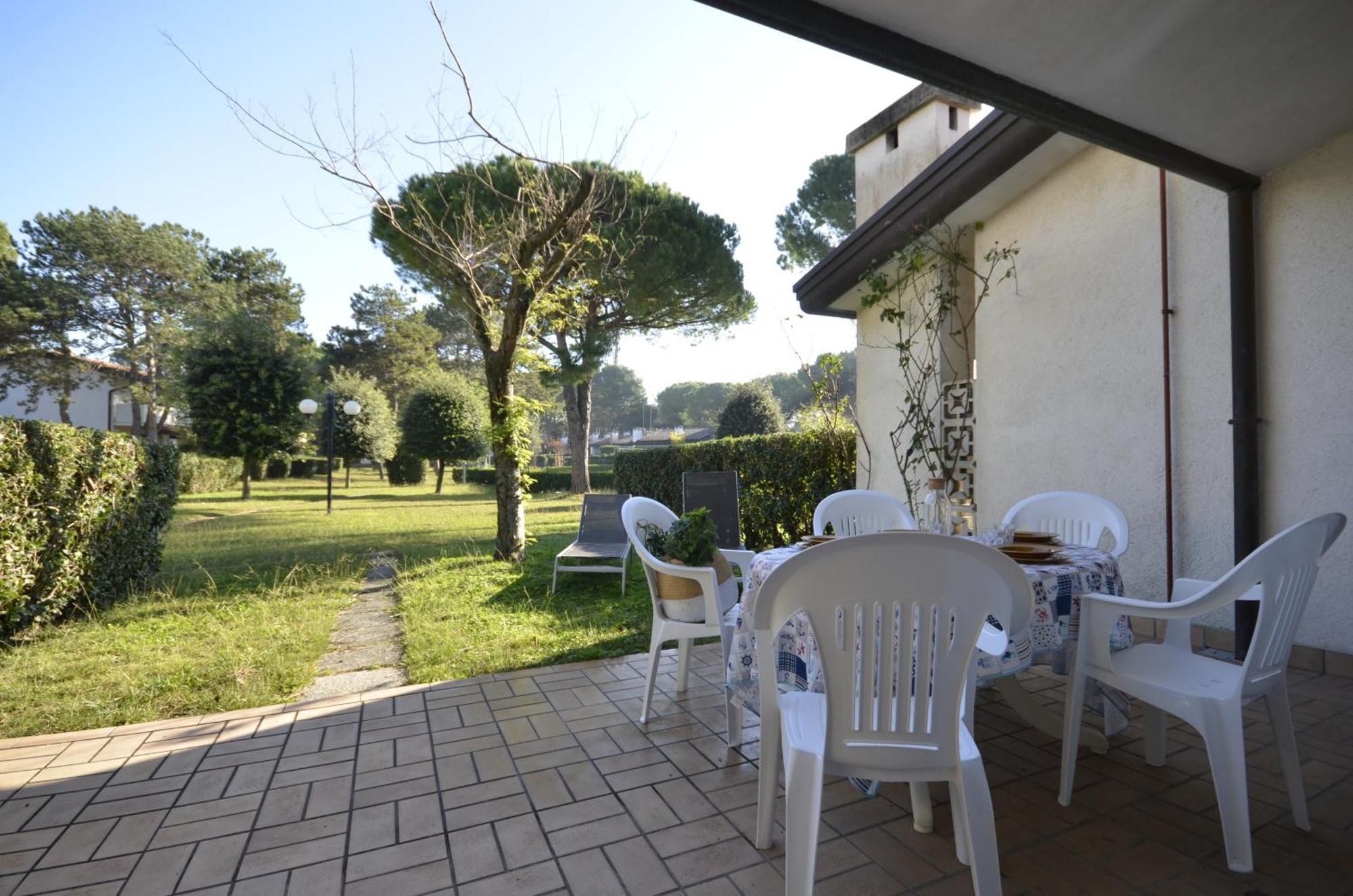 Villaggio Club Dei Pini Bibione Exteriör bild