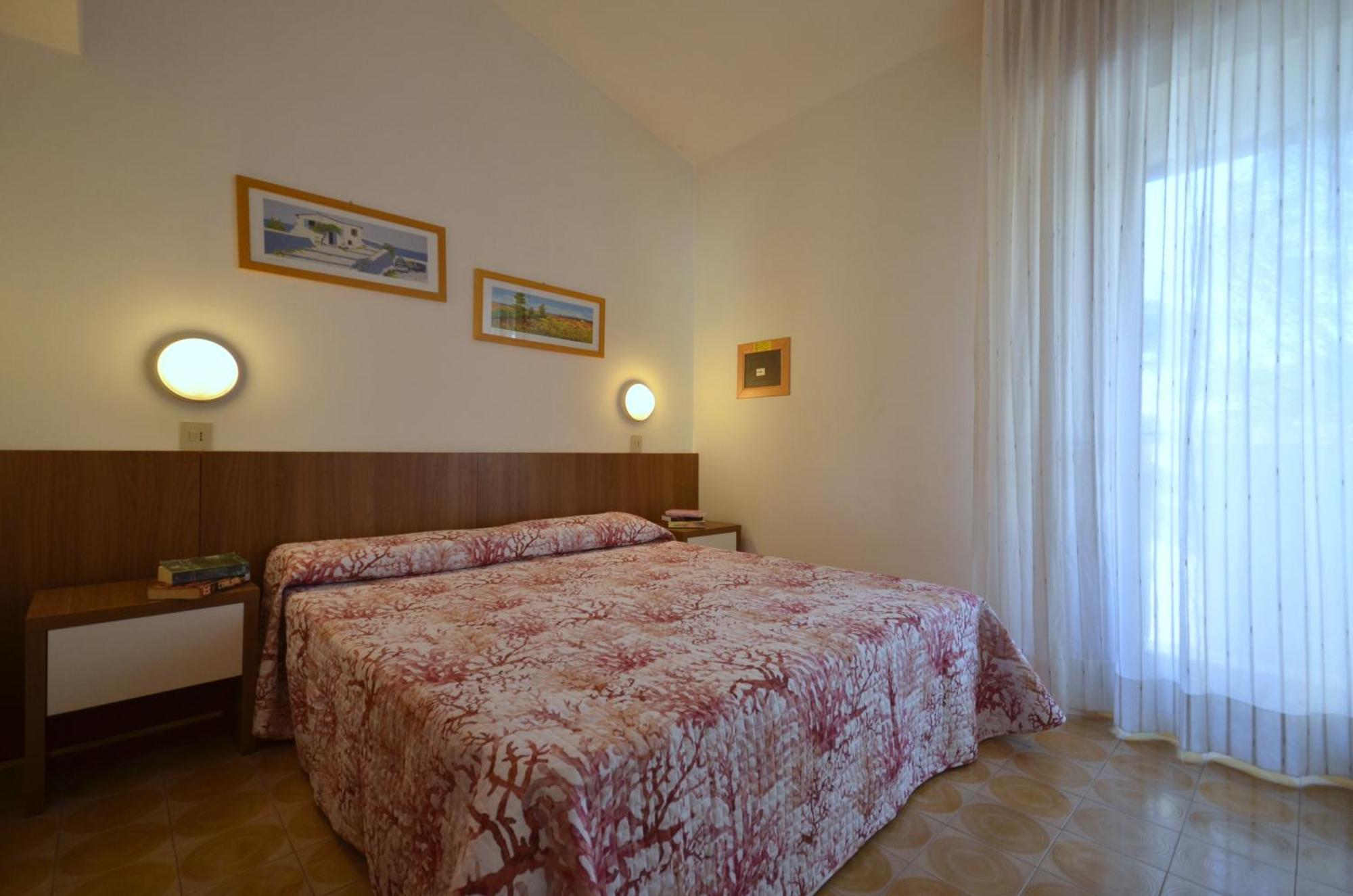 Villaggio Club Dei Pini Bibione Exteriör bild